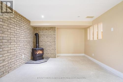 21 Poplar Crescent, Oro-Medonte, ON - Indoor Photo Showing Other Room With Fireplace