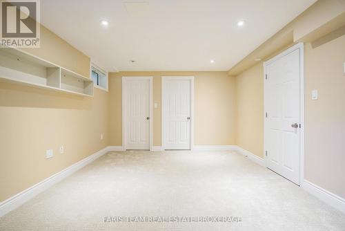21 Poplar Crescent, Oro-Medonte, ON - Indoor Photo Showing Other Room