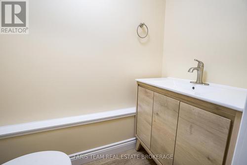 21 Poplar Crescent, Oro-Medonte, ON - Indoor Photo Showing Bathroom