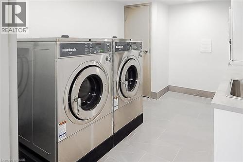 500 Green Road Unit# 901, Stoney Creek, ON - Indoor Photo Showing Laundry Room