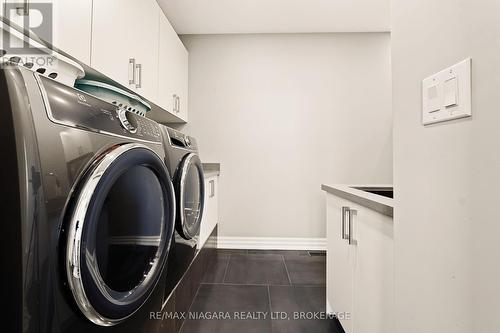 Main Floor Laundry Room - 1448 Four Mile Creek Road, Niagara-On-The-Lake (Virgil), ON - Indoor Photo Showing Laundry Room