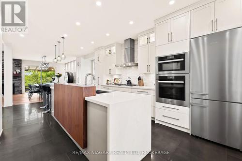 1448 Four Mile Creek Road, Niagara-On-The-Lake (Virgil), ON - Indoor Photo Showing Kitchen With Upgraded Kitchen