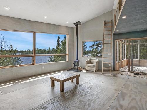 564 Hematite Road, Atikokan, ON - Indoor Photo Showing Living Room