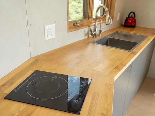 564 Hematite Road, Atikokan, ON - Indoor Photo Showing Kitchen