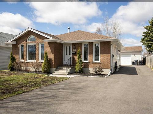 148 Nottingham Crescent  Thunder Bay, ON P7G 1B5
