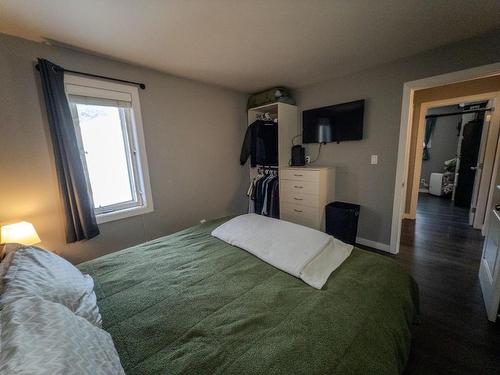 5 Tallieu, Kenora, ON - Indoor Photo Showing Bedroom