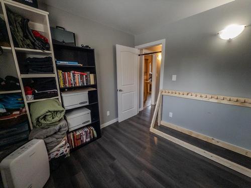 5 Tallieu, Kenora, ON - Indoor