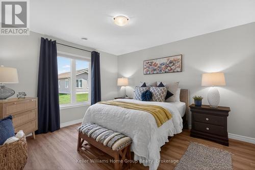 187 Lake Breeze Drive, Ashfield-Colborne-Wawanosh (Colborne), ON - Indoor Photo Showing Bedroom