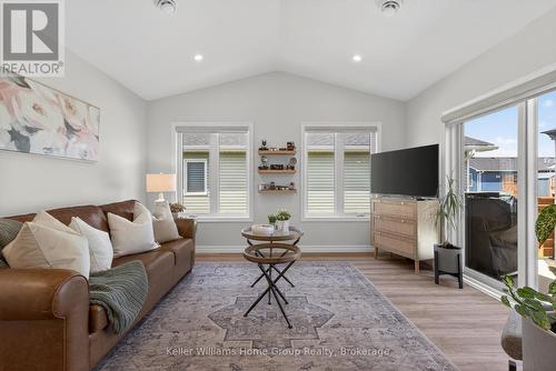 187 Lake Breeze Drive, Ashfield-Colborne-Wawanosh (Colborne), ON - Indoor Photo Showing Living Room