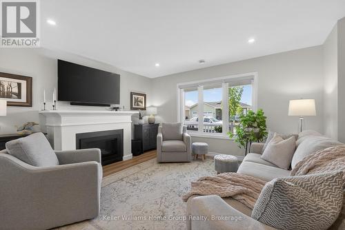 187 Lake Breeze Drive, Ashfield-Colborne-Wawanosh (Colborne), ON - Indoor Photo Showing Living Room With Fireplace