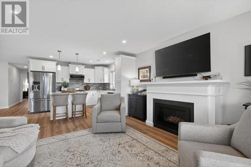 187 Lake Breeze Drive, Ashfield-Colborne-Wawanosh (Colborne), ON - Indoor Photo Showing Living Room With Fireplace
