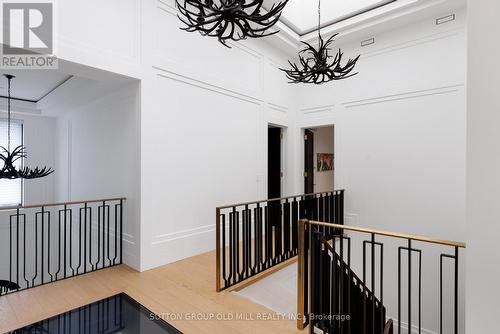 18 Blair Athol Crescent, Toronto, ON - Indoor Photo Showing Other Room