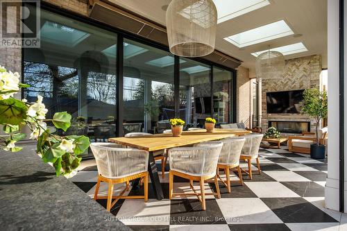 18 Blair Athol Crescent, Toronto, ON - Indoor Photo Showing Dining Room