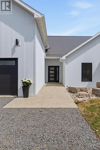 Concrete walkway - let's see more of these spaces! - 2654 County Road 5, Prince Edward County (Sophiasburg Ward), ON - Outdoor