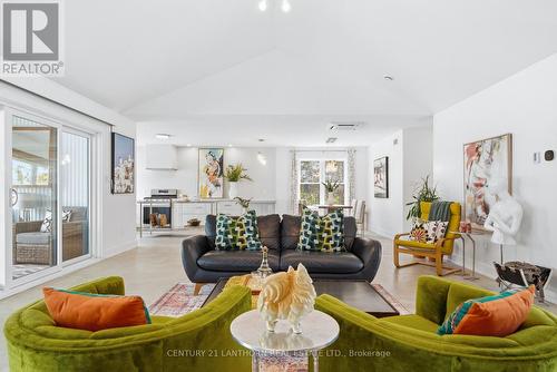 Open Living for Entertaining with private areas - 2654 County Road 5, Prince Edward County (Sophiasburg Ward), ON - Indoor Photo Showing Living Room