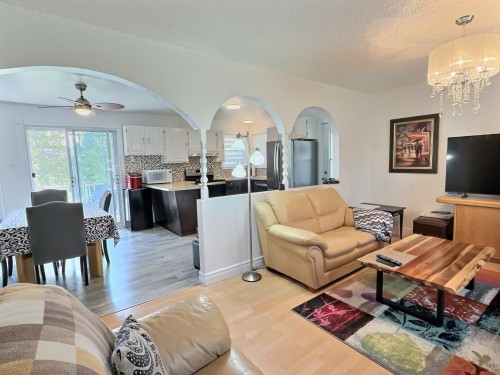 Living Room - 53 Carré Roberge, Saint-Bruno-De-Guigues, QC - Indoor
