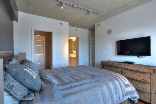 Master Bedroom - 703-288 Rue Ann, Montréal (Le Sud-Ouest), QC - Indoor Photo Showing Bedroom