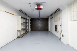 Garage - 