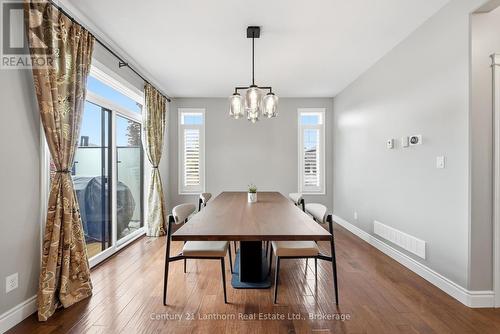 63 Scenic Drive, Belleville (Thurlow Ward), ON - Indoor Photo Showing Dining Room