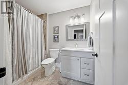 2nd Level 4 Piece Bathroom - 