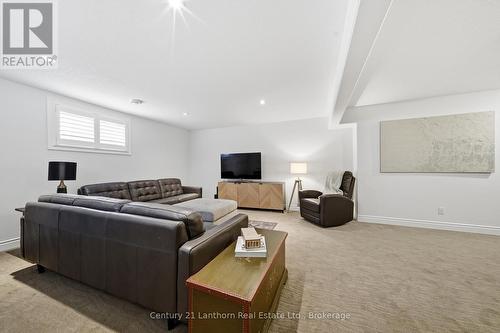 63 Scenic Drive, Belleville (Thurlow Ward), ON - Indoor Photo Showing Living Room