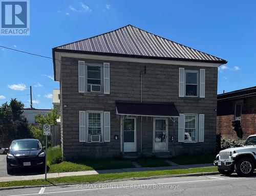 4-6 MARKET STREET S  Smiths Falls, ON K7A 2E1