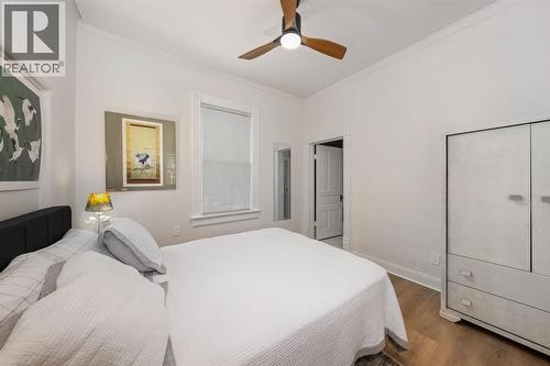 119 Christina Street South, Sarnia, ON - Indoor Photo Showing Bedroom