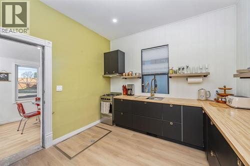 119 Christina Street South, Sarnia, ON - Indoor