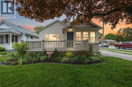 666 Devine Street, Sarnia, ON - Outdoor With Deck Patio Veranda