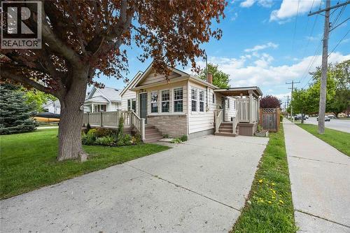 666 Devine Street, Sarnia, ON - Outdoor