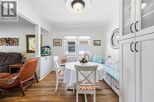 666 Devine Street, Sarnia, ON - Indoor Photo Showing Dining Room