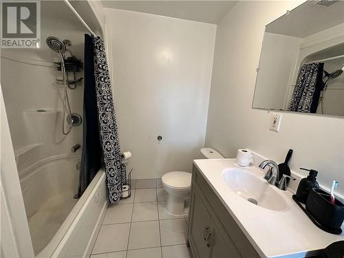 403 Queen Street, Sudbury, ON - Indoor Photo Showing Bathroom