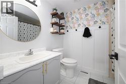 Upstairs Bathroom - 