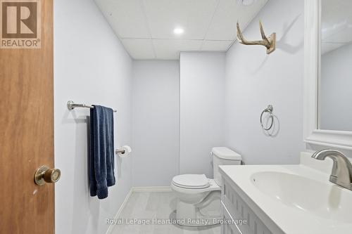 6 Alexander Street, Huron East (Seaforth), ON - Indoor Photo Showing Bathroom