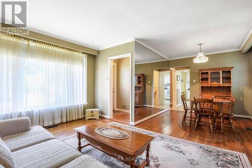 14 Farmbrook Road, Toronto, ON - Indoor Photo Showing Living Room