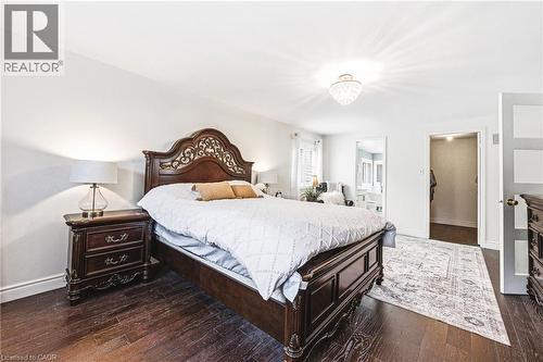 3217 Sovereign Road, Burlington, ON - Indoor Photo Showing Bedroom