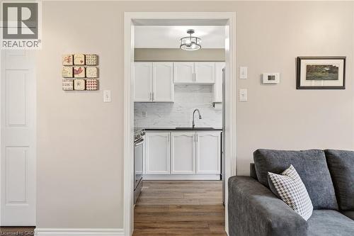 5114 Tree Court, Burlington, ON - Indoor