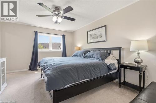 5114 Tree Court, Burlington, ON - Indoor Photo Showing Bedroom