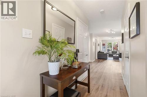 5114 Tree Court, Burlington, ON - Indoor Photo Showing Other Room