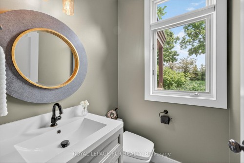 18 Mount Haven Crescent, East Luther Grand Valley, ON - Indoor Photo Showing Bathroom