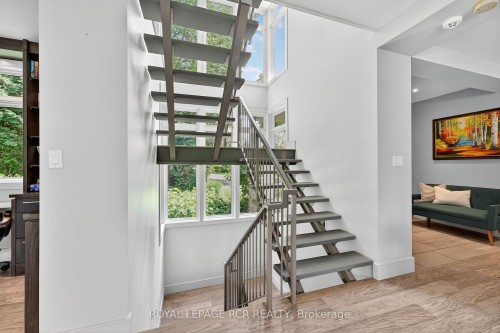 18 Mount Haven Crescent, East Luther Grand Valley, ON - Indoor Photo Showing Other Room