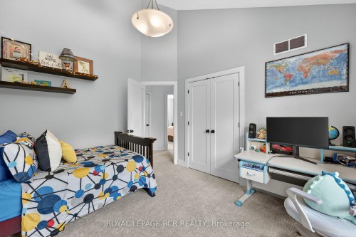 18 Mount Haven Crescent, East Luther Grand Valley, ON - Indoor Photo Showing Other Room