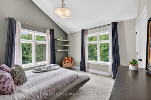 18 Mount Haven Crescent, East Luther Grand Valley, ON - Indoor Photo Showing Bedroom