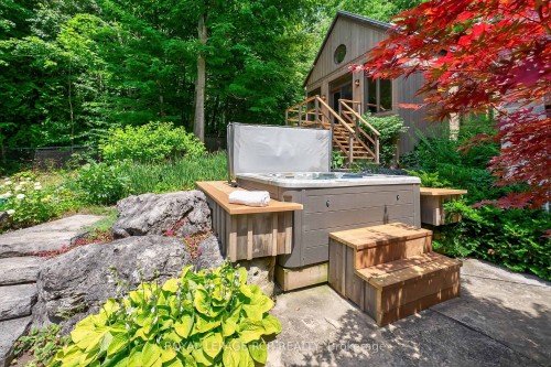 18 Mount Haven Crescent, East Luther Grand Valley, ON - Outdoor With Deck Patio Veranda
