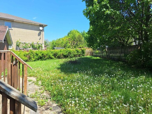 17 Compton Crescent, Toronto, ON - Outdoor