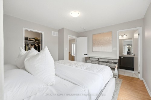 12 Heathrow Lane, Caledon, ON - Indoor Photo Showing Bedroom