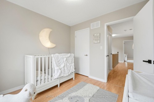 12 Heathrow Lane, Caledon, ON - Indoor Photo Showing Bedroom
