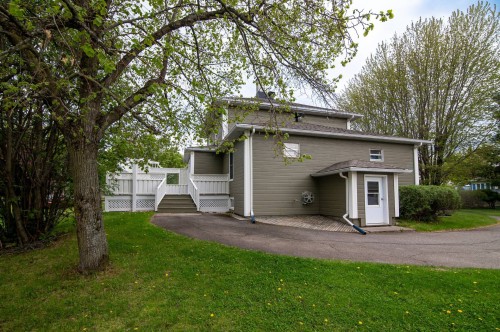 Back of Structure - 819 Rue Taché, Saint-Pascal, QC 