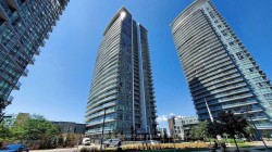 2112-66 Forest Manor Road Toronto, ON M2J 0B7
