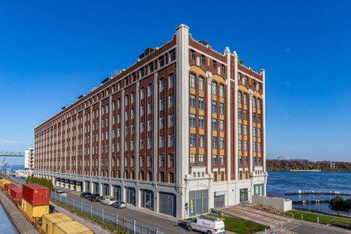 719-1000 Rue de la Commune E.  Montréal (Ville-Marie), QC H2L 5C1